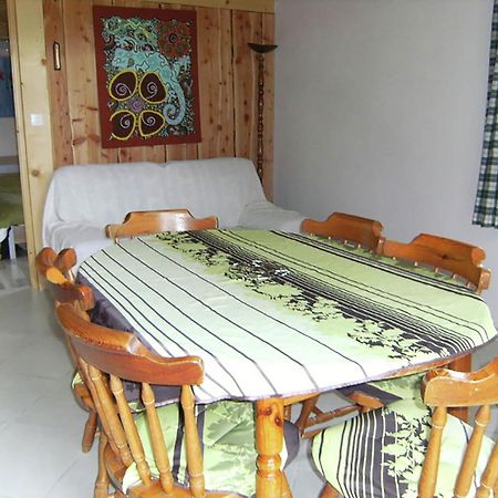 Cosy Holiday Home With Garden In Walscheid Екстериор снимка