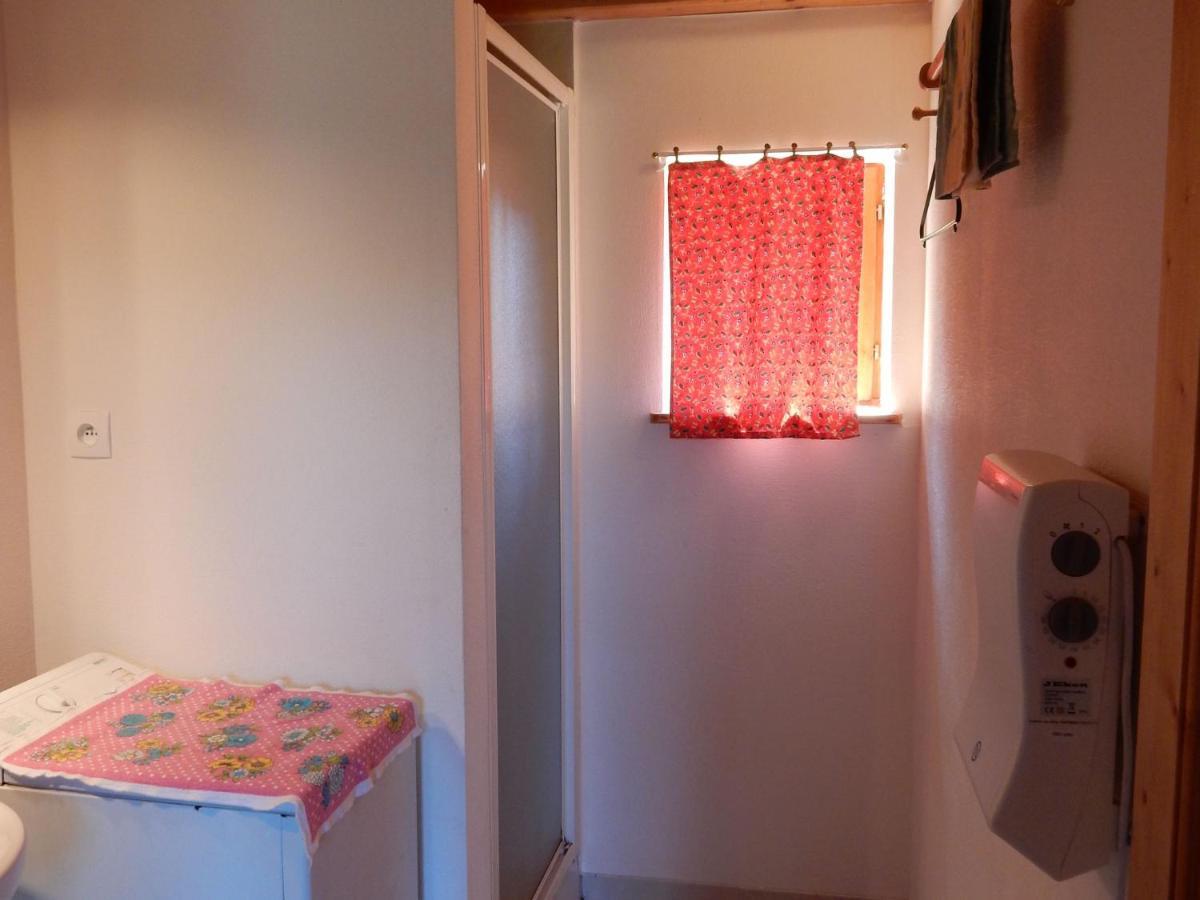 Cosy Holiday Home With Garden In Walscheid Екстериор снимка